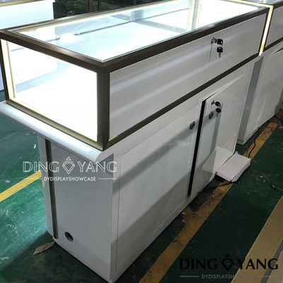 qualità  Highly Recommended Jewelry Showcase For Retail Store With Pre-Assembled Structure fabbrica