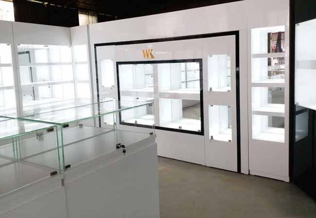 GuangZhou Ding Yang  Commercial Display Furniture Co., Ltd. Controllo di qualità